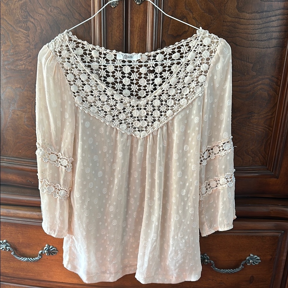 Elegant Peach colored Lace Women's Top